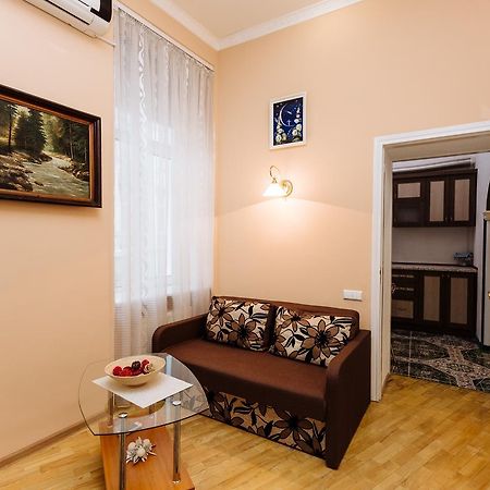 Apartments On Teatralna 26 Liov Exterior foto
